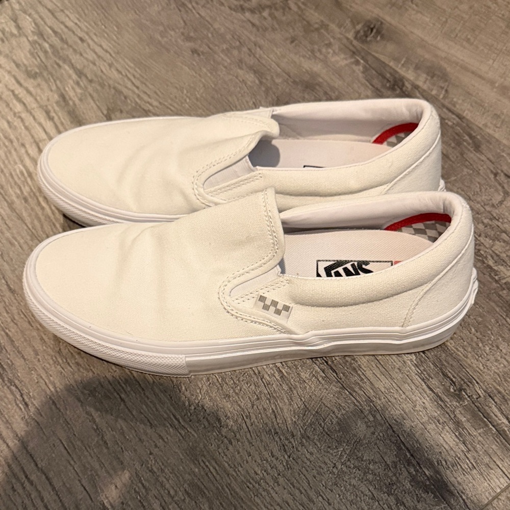 Vans White Slip-On Shoes (barely to never used) - Picture 4 of 6